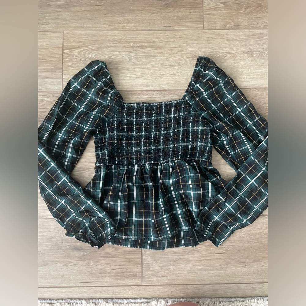 Green plaid long sleeve blouse